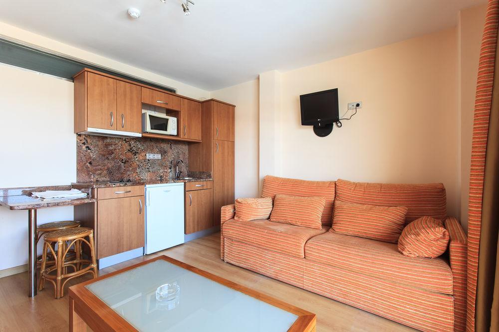 Apartamentos Astuy Isla Exterior photo