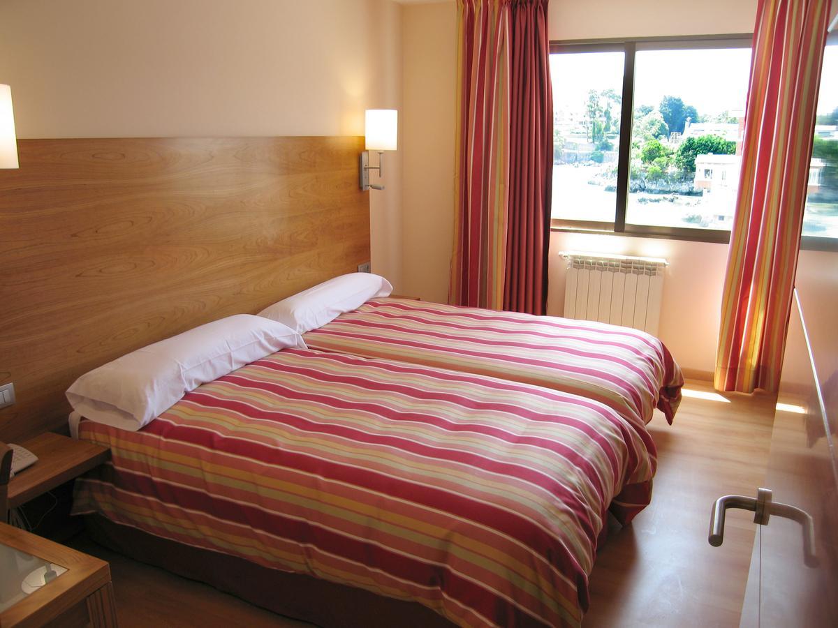Apartamentos Astuy Isla Room photo
